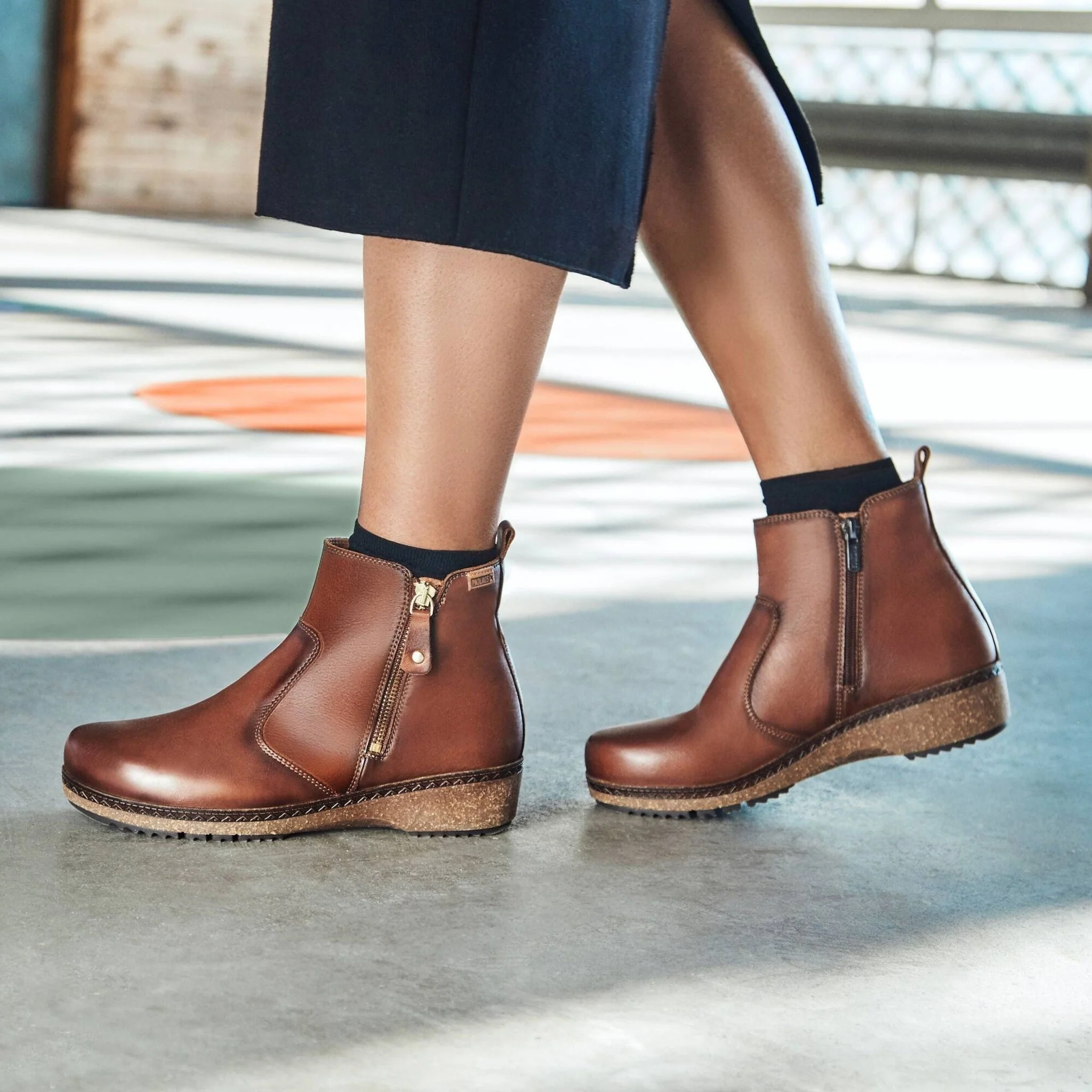 Granada Zip Boot | Leather | Cuero - Image 2