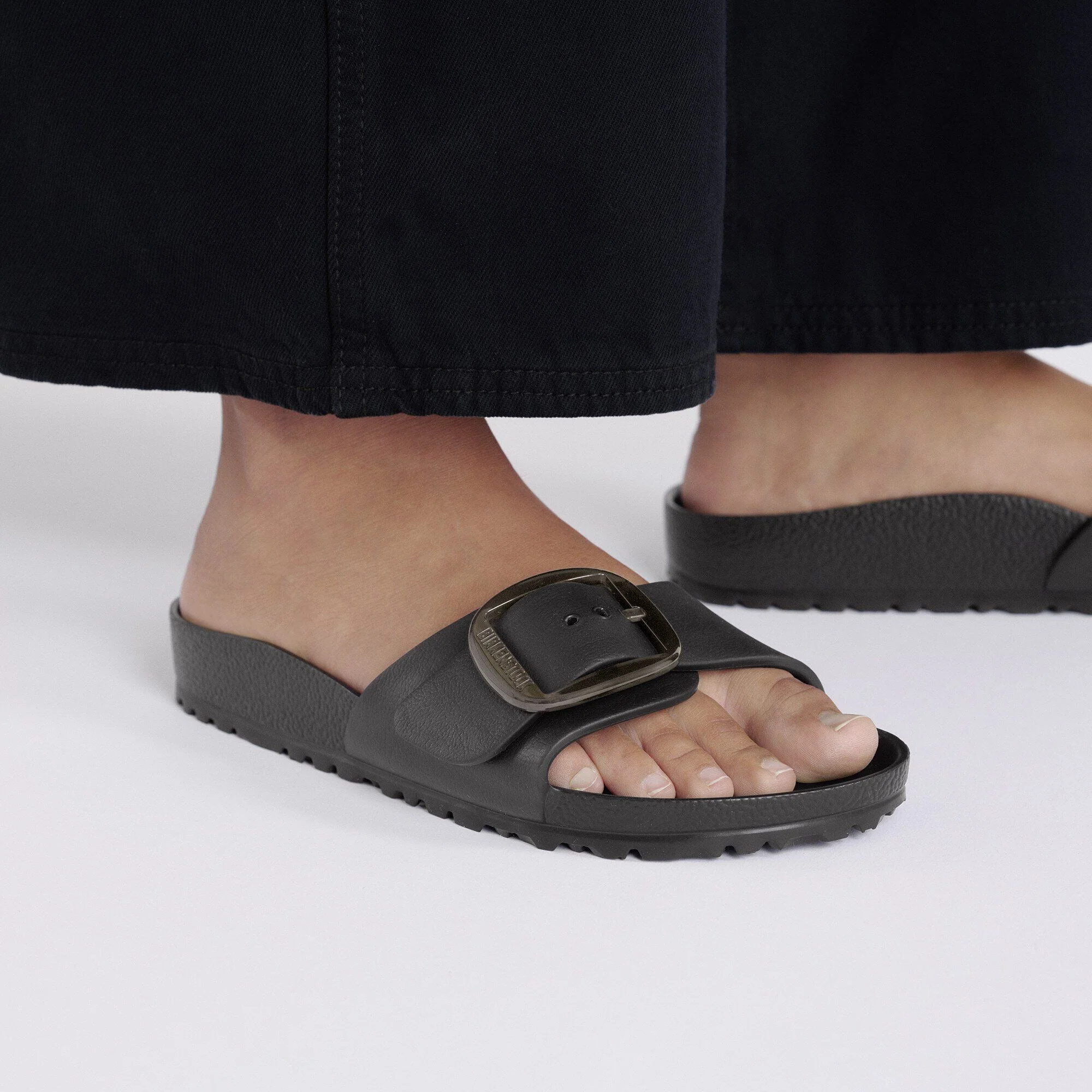 Madrid Big Buckle | EVA | Black - Image 2