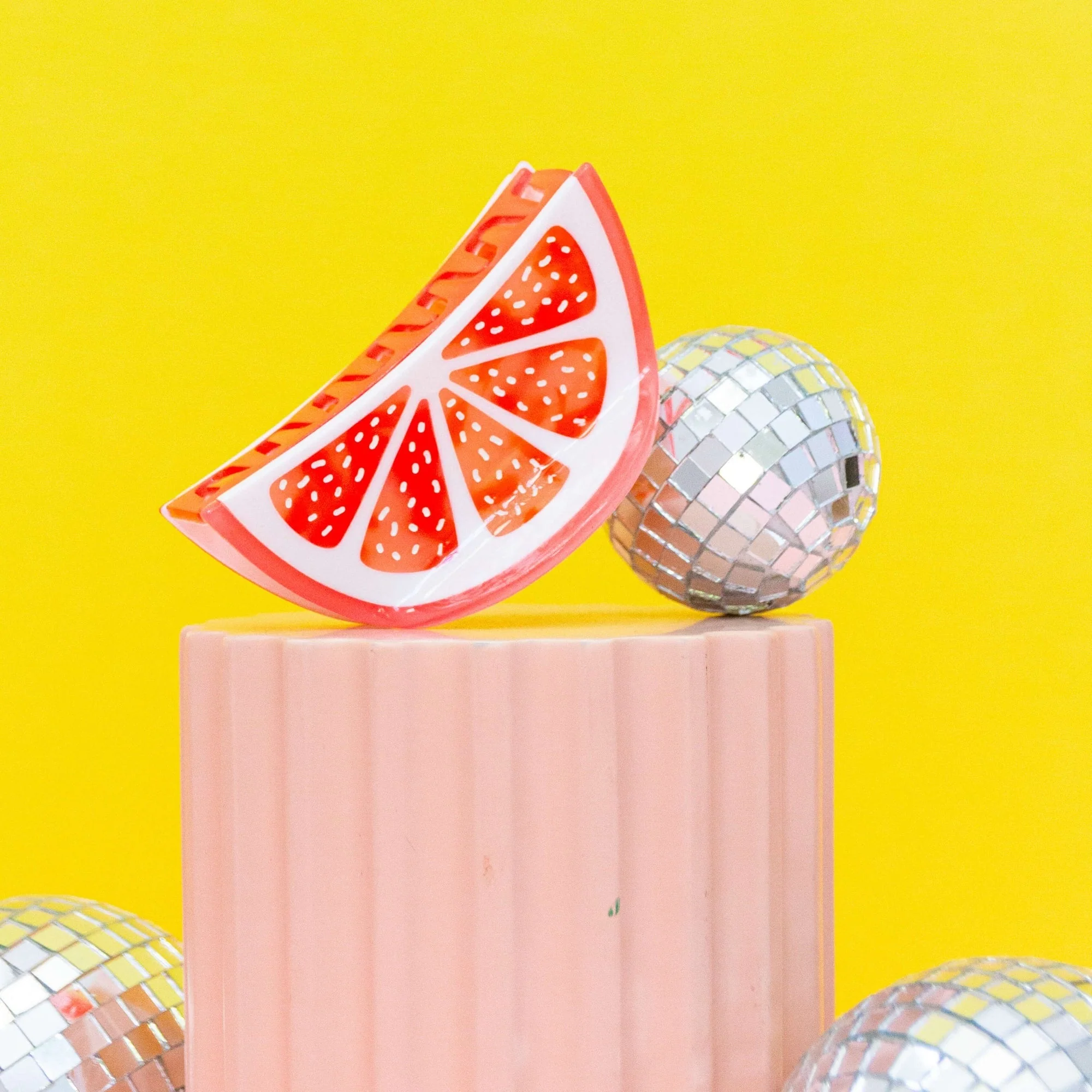 Midi Grapefruit Slice Hair Claw - Image 3